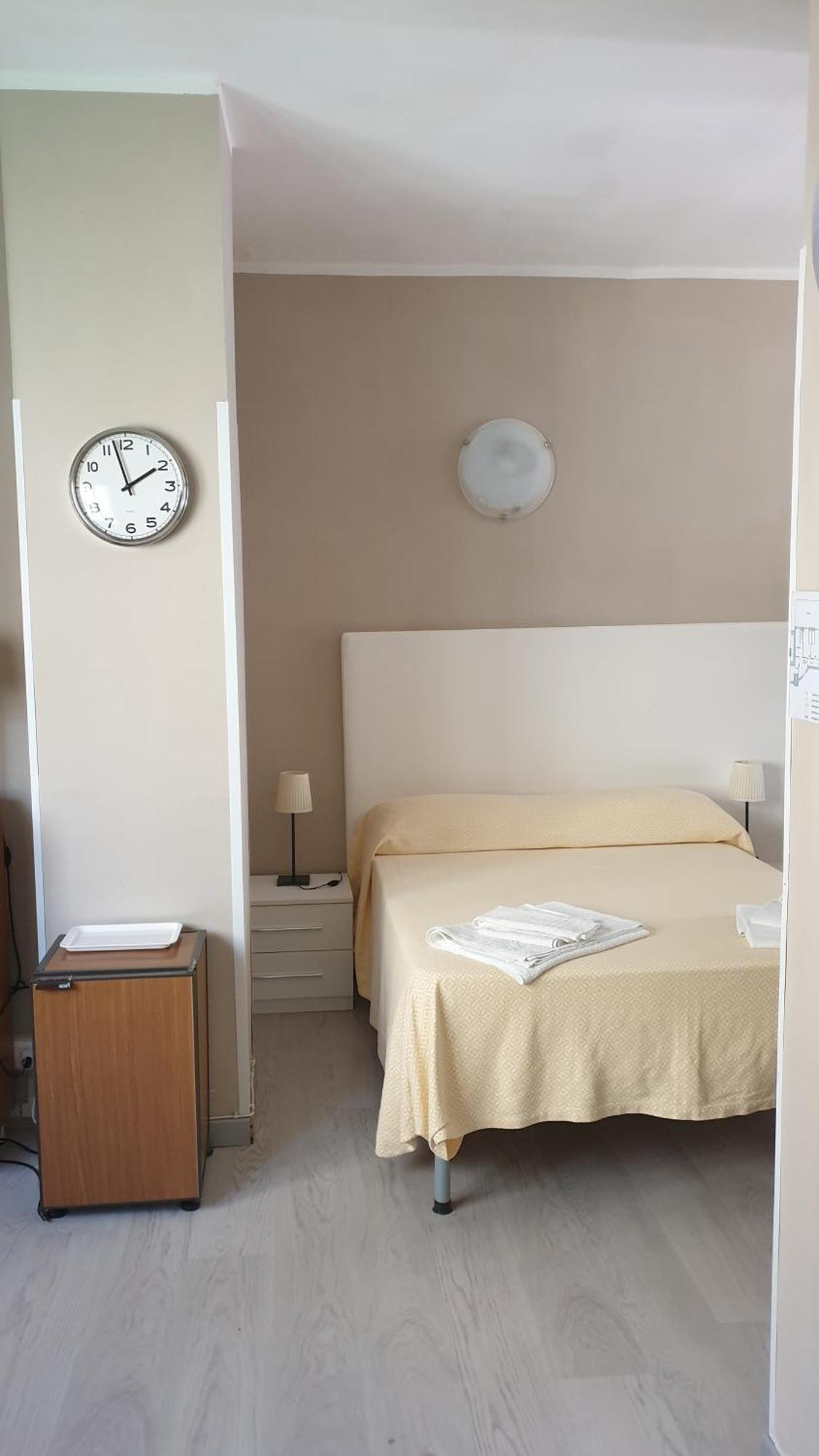 Piccolo Hotel Holiday Center فينالي ليغوري المظهر الخارجي الصورة